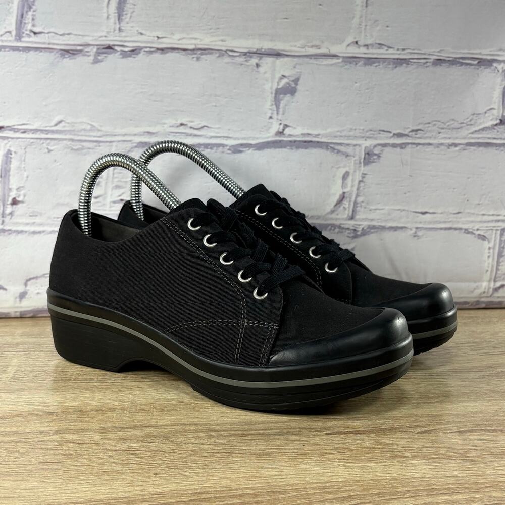Dansko Veda Black Canvas Lace Up Clogs Women's 38 US 7.5-8 Vegan Shoes